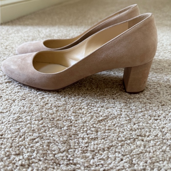 Prada Elegant Tan Women\'s Pumps main image 5